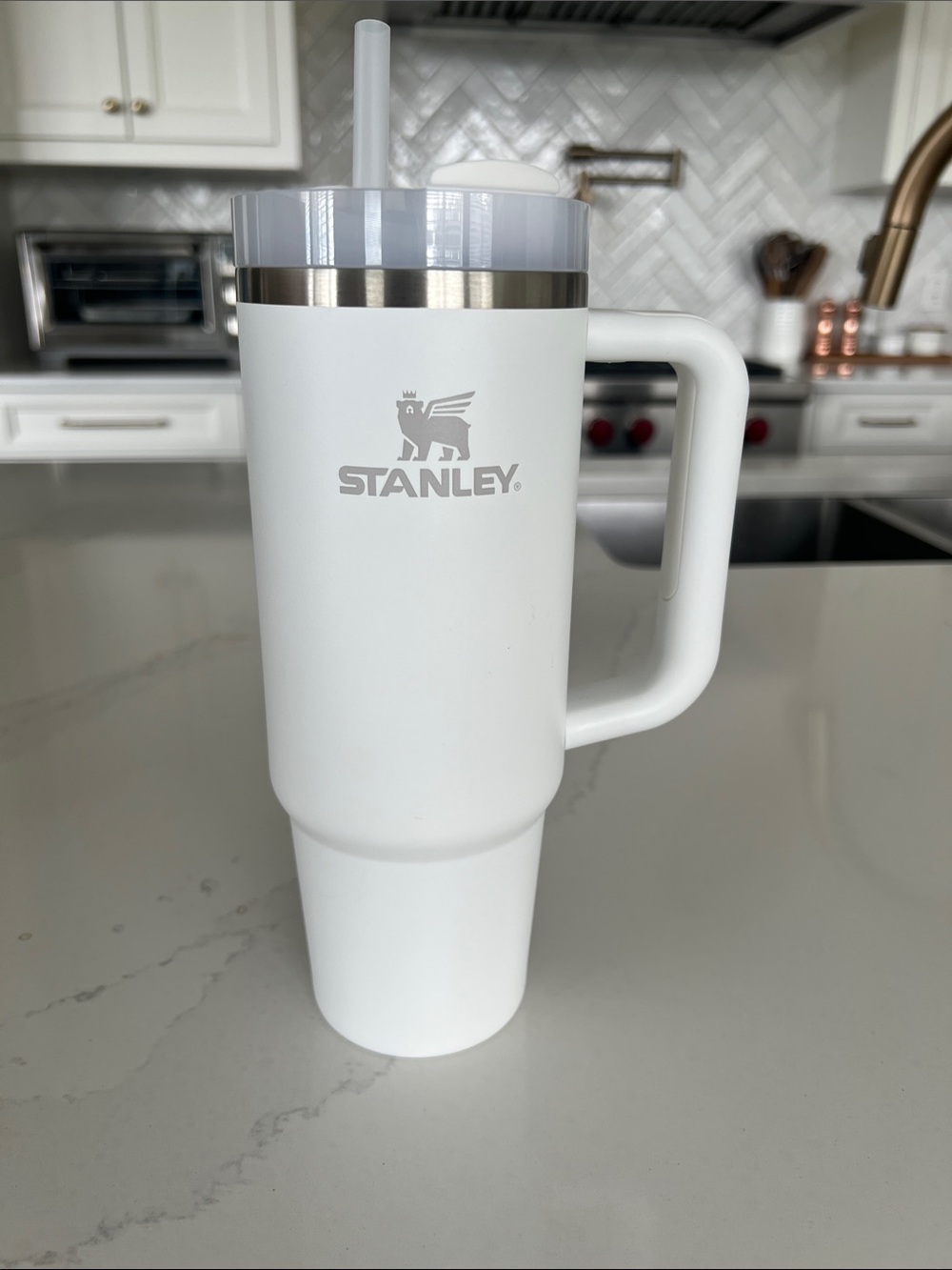 NWOT Stanley 30oz Flowstate Tumbler
